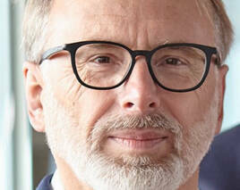 Oliver Schröm wird Mentor des HSJP Fellowships