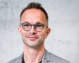 „Schicken Sie uns bitte eine Mail“ – wenn Pressesprecher nicht mehr sprechen